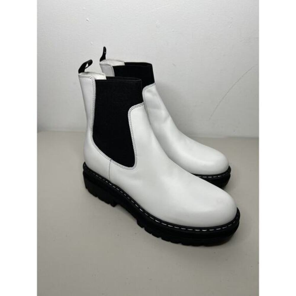 Marc Fisher White Chelsea Boots Patrick Ankle Booties Size 9.5
